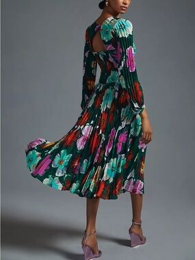 Maeve by Anthropologie Pleated V-Neck Floral Midi Dress - Women